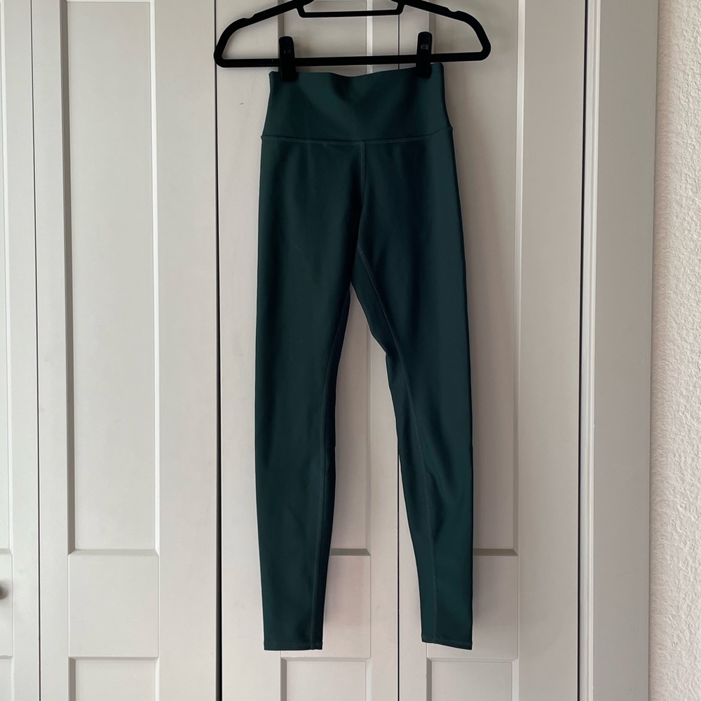 Alo Dark Green Leggings size M